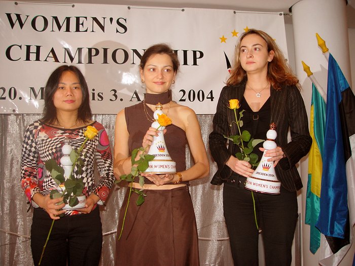 Siegerinnen-Ehrung Frauen-EM 2004