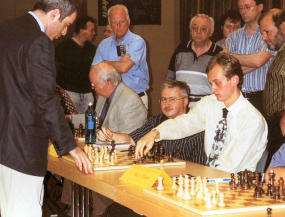 Kasparow-Simultan in Frankfurt